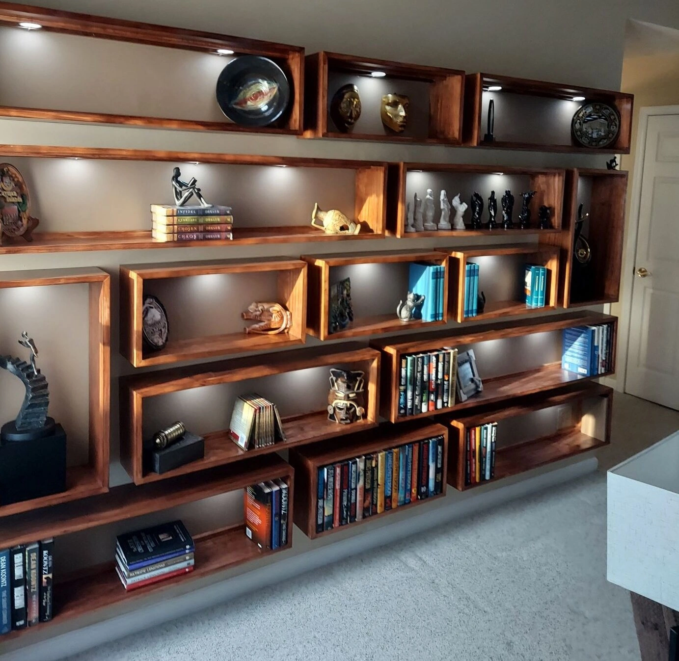 Customized wooden shelf